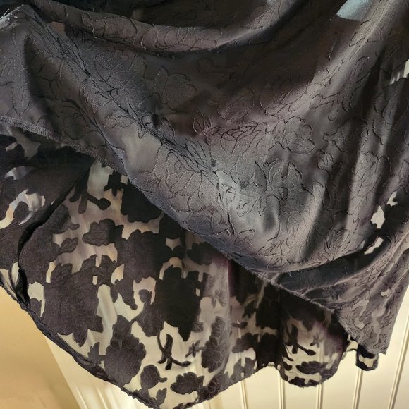 Semi-Sheer Black Rose High-Low Skirt with Stretchy Waist - Picture 3 of 4